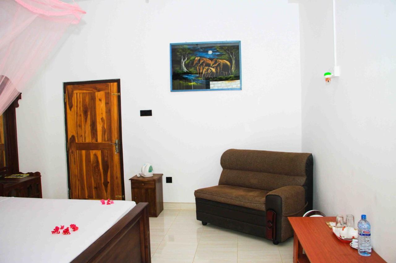 Miracle Home Stay Дамбулла Экстерьер фото